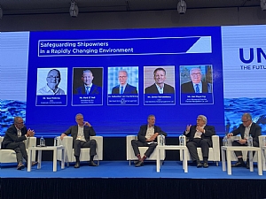 Jan Meyering speaking on panel discussion “Safeguarding Shipowners in a Rapidly Changing Environment”
